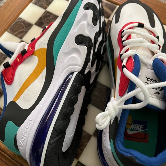 Nike Air Max 270 React - Picture 3 of 3